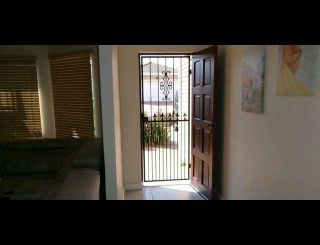 3 BEDROOM PROPERTY TO RENT IN EIKENBOSCH